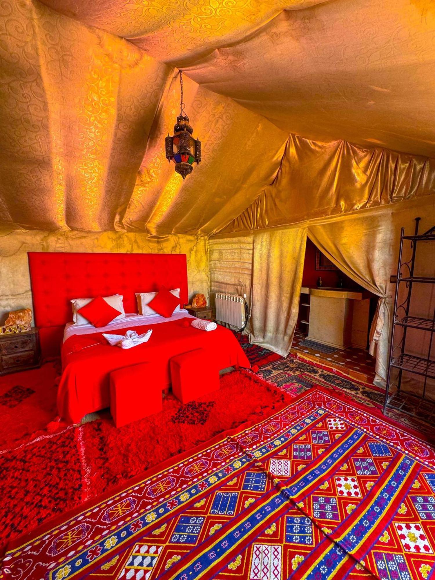 Desert Camp Camel & Sandboarding Merzouga Extérieur photo